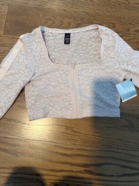 Victoria's Secret Light Pink Leopard-Print Zip Crop Top